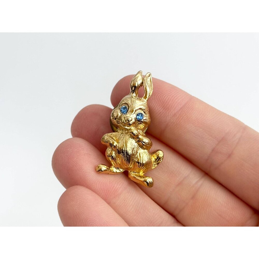 Little Bunny Rabbit | Hare Figural Green Vintage Jewelry Brooch | Lapel Pin - Picture 2 of 10
